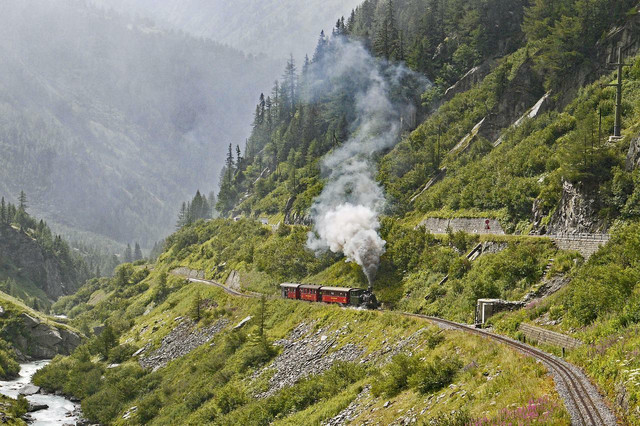 The Rocky Mountaineer is one of the best train trips in the US for a long weekend.