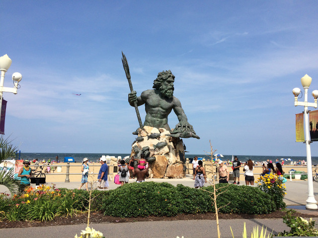 Look for King Neptune on this fun boardwalk.