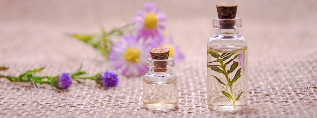 Some essential oils make a great home remedy for gingivitis.
