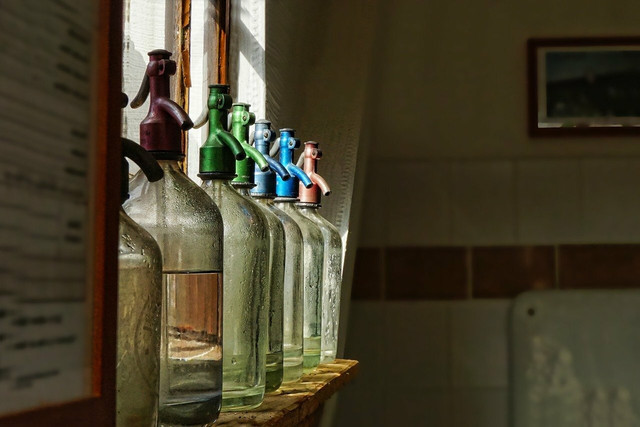 Vinegar is an ingredient in many household cleaning solutions.