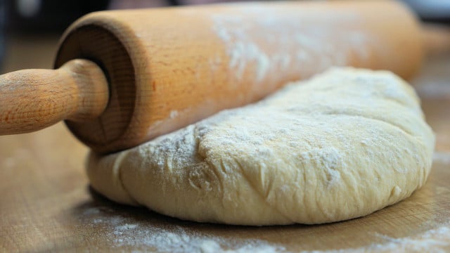 Rolling pin substitutes