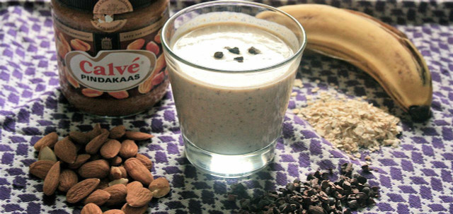 Defrosted oat milk can be used in a variety of vegan breakfasts and desserts.