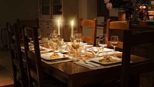 dinner party games for adults