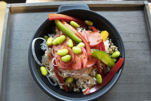 Looking for vegan hiking lunch ideas? Make yourself a buddha bowl. 