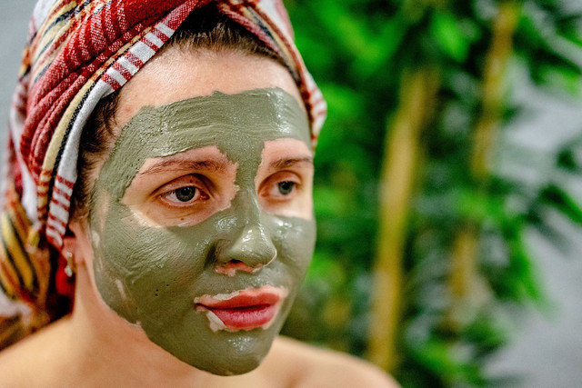 There are many alternative (and natural!) recipes for facemasks that you can use in place of a charcoal peel mask.