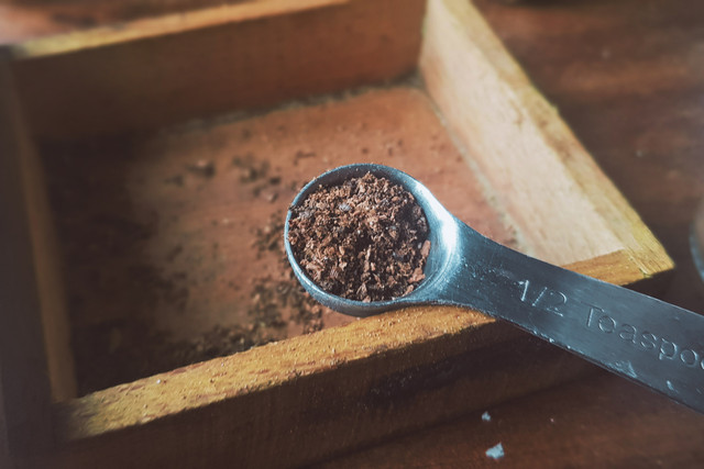 Finely grind the spices if using fresh.