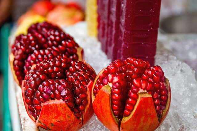 Fresh seeds make the best pomegranate juice.