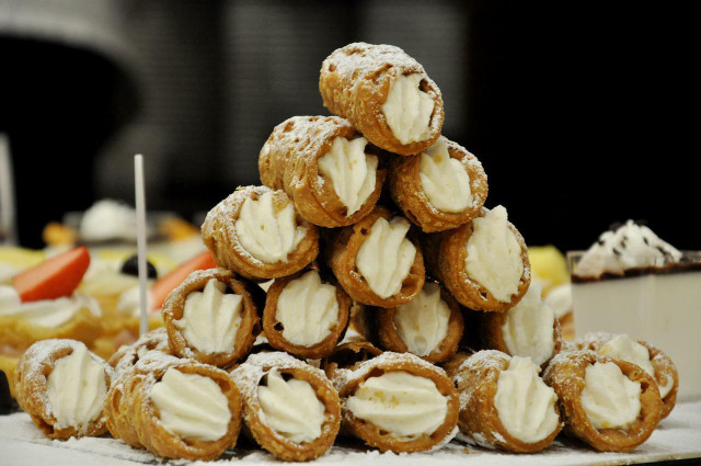 Serve your vegan cannoli as dessert on special occasions!