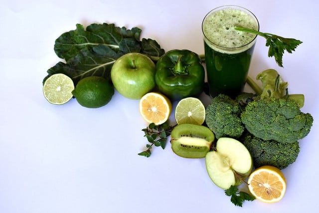 Chlorella and spirulina are often considered superfoods as they are rich in vitamins and minerals. 