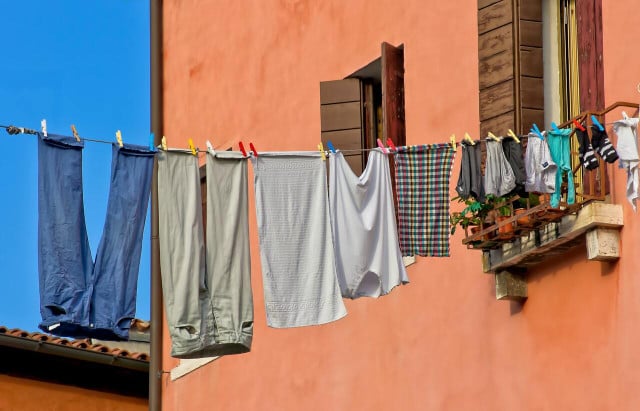 For best drying results, hang your laundry properly. 