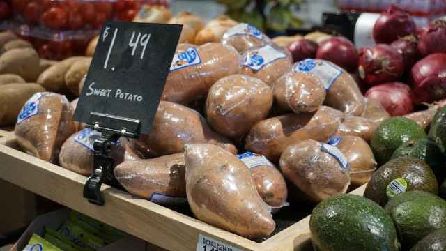 Sweet potatoes plastic packaging eliminate waste