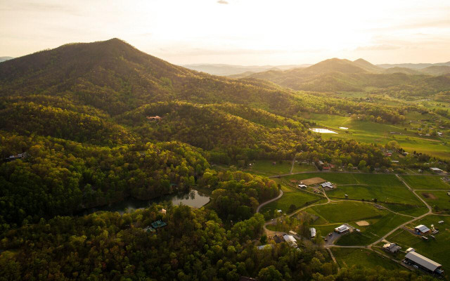 Tennessee is home to the Smoky Mountains, which would make a stunning backdrop for an off-grid home. 