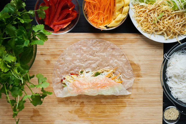 Another vegan hiking lunch idea are summer rolls which can be made with a variety of vegetables and other ingredients. 