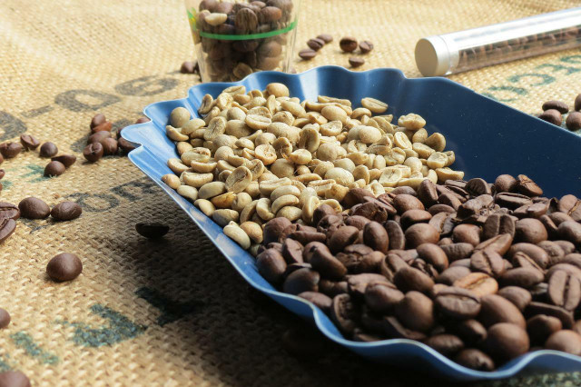 All coffee decaffeination methods use raw green coffee beans.
