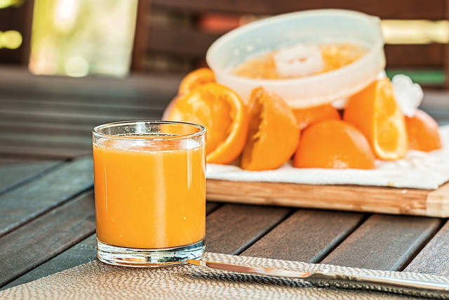 squeezing-fresh-orange-juice-tastes-better-and-pro-cc0-pixabay-stevepb-220218_download Squeezing fresh orange juice tastes better and provides more nutrients.