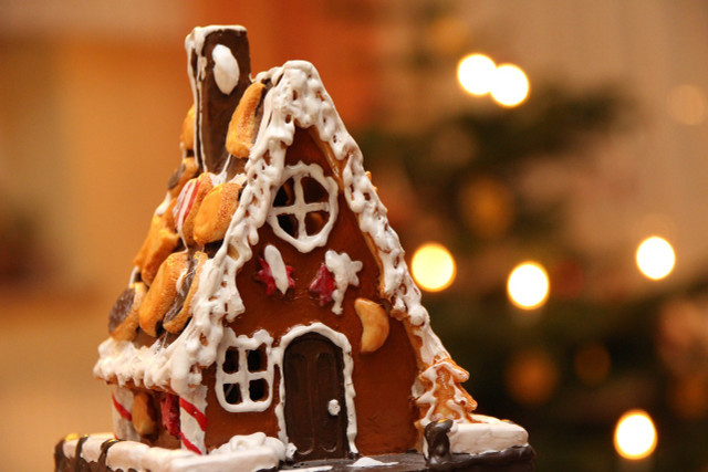 While gingerbread houses are a good way of improving motoric skills of children, it's just as fun for adults and due to the fact that it's being eaten after using it as decoration a no-waste Christmas decoration.